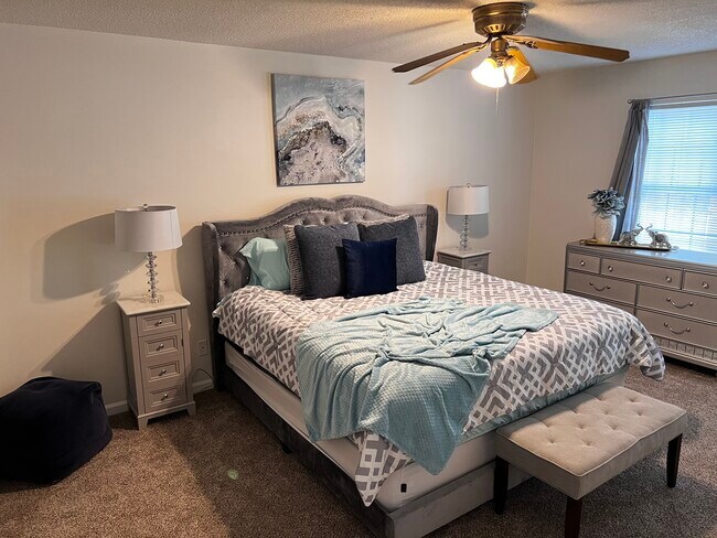 Photo - 10124 Rockwood Rd