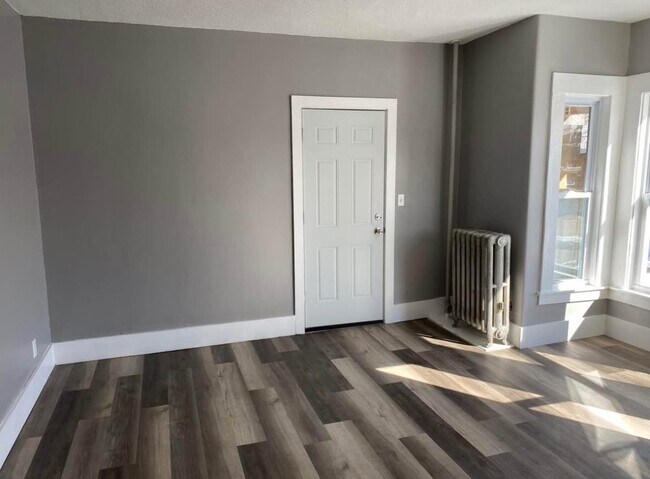 Photo - 48 Laurel St Unit 3