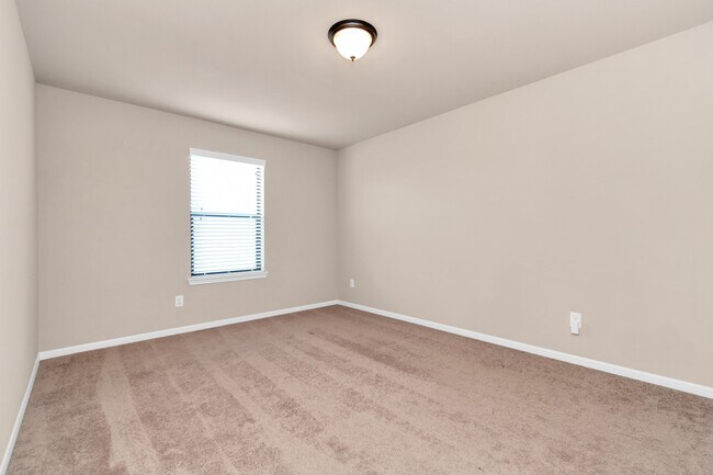 Photo - 5635 Round Robin Dr