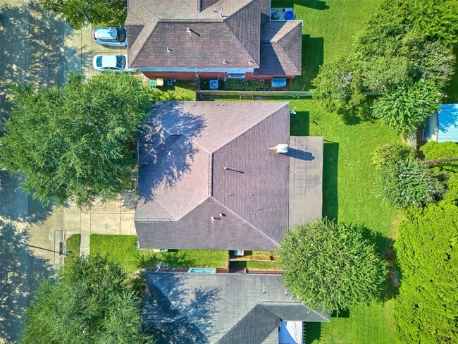 Building Photo - 820 Portsmouth Dr Rental