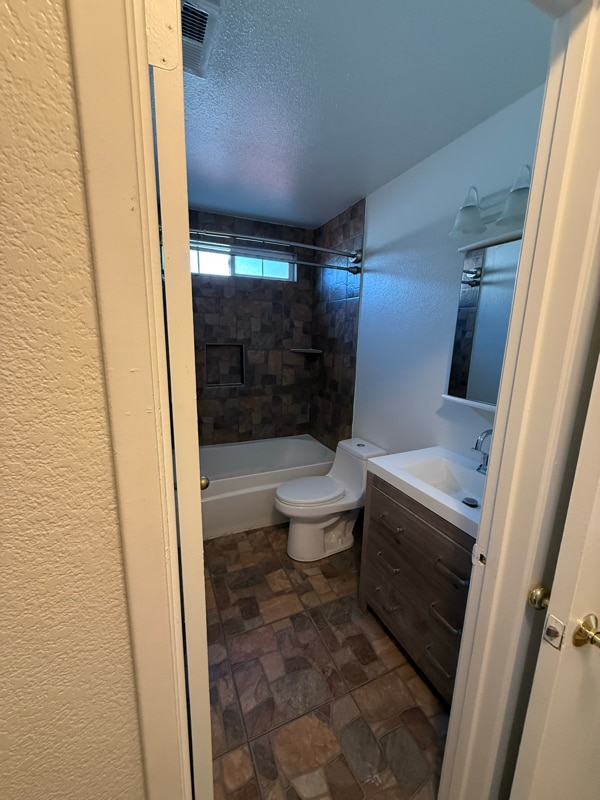 Photo - 1842 Heritage Dr