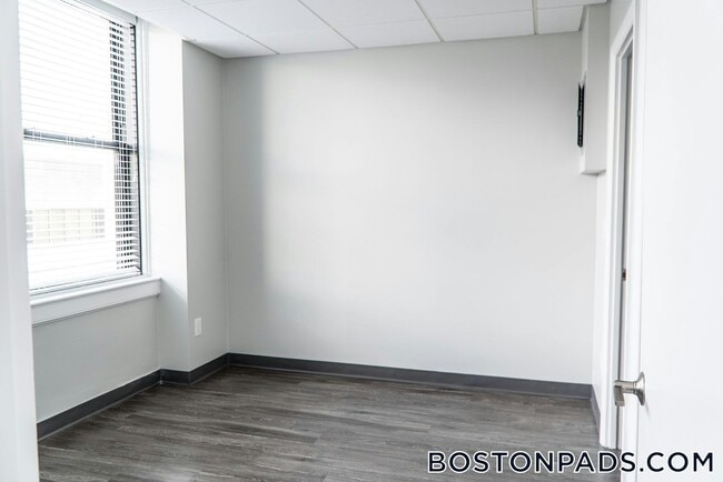 Photo - 507 Main St Unit 707