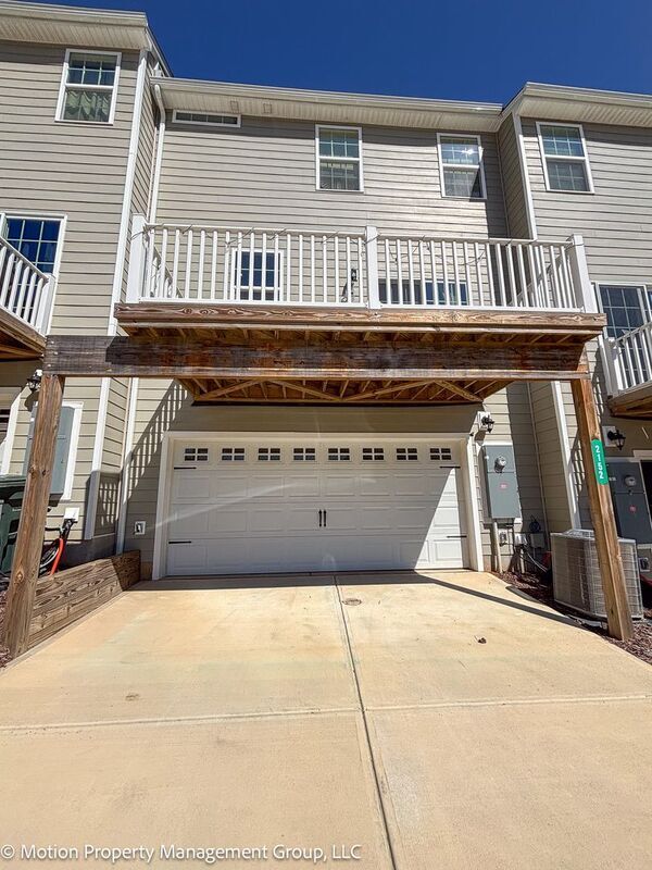 Building Photo - 2152 Tupelo Grv Ln