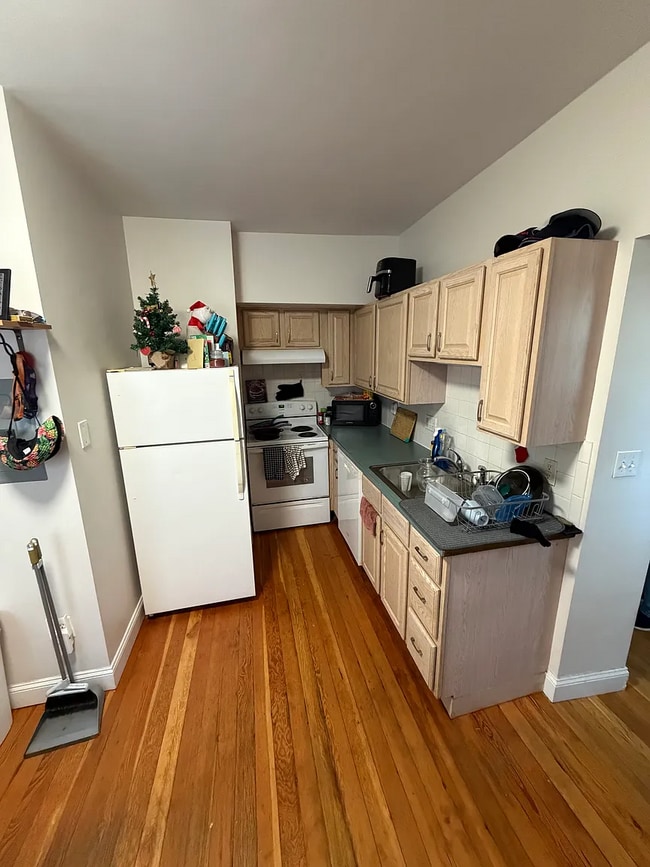 Photo - 112 Russell St Unit 112A