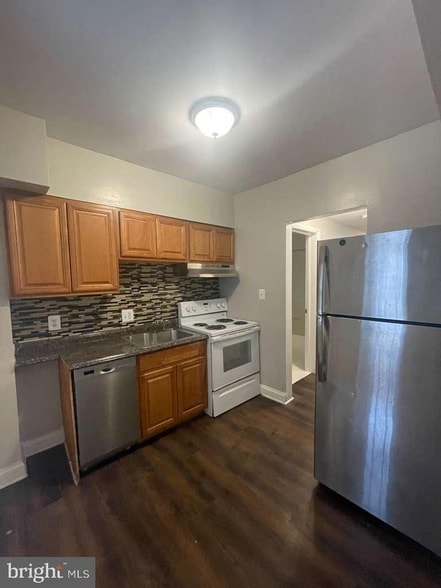 Photo - 2830 R St SE