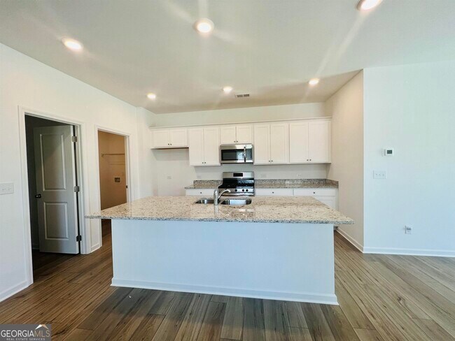 4005 Berry Farm Ct