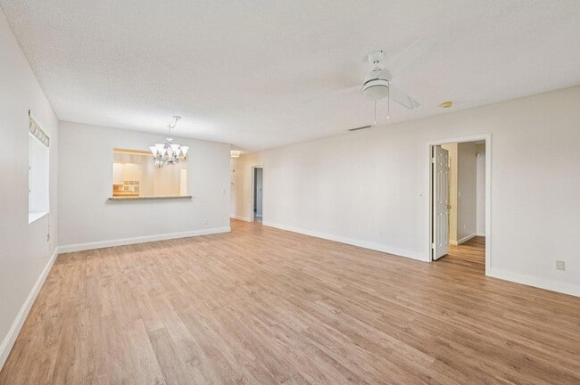 Photo - 1103 Duncan Cir Unit 1040