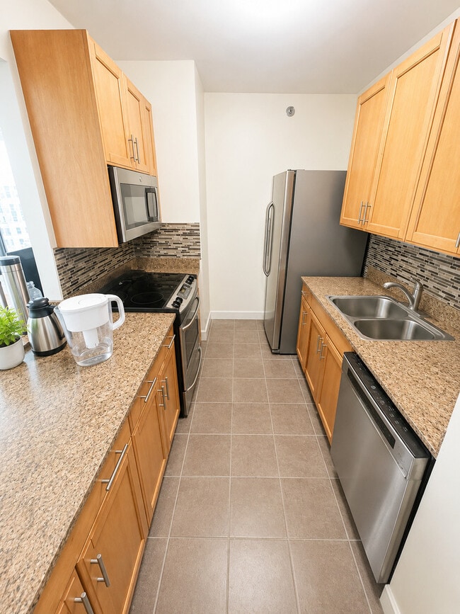 Photo - 400 N La Salle Dr