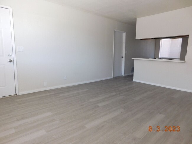 Photo - NOR135 Unit Apt A