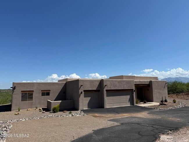 Building Photo - 4440 W Mountain Side Dr