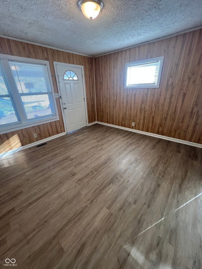 Photo - 918 N Kealing Ave