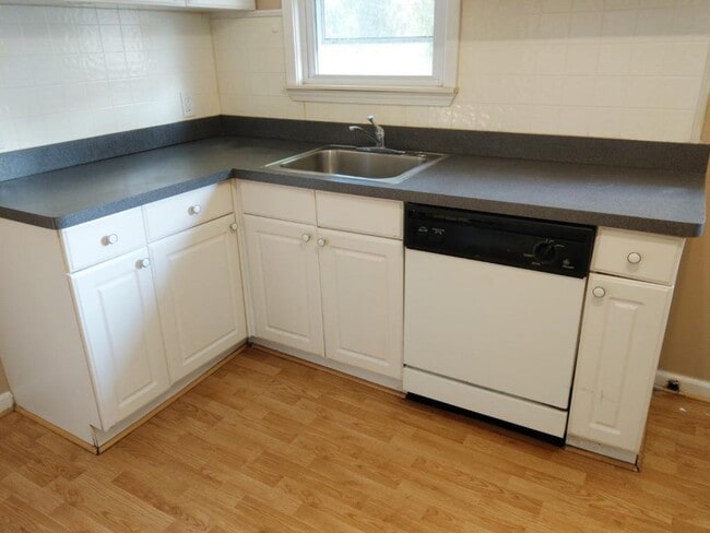 Photo - 32626 Sheridan St