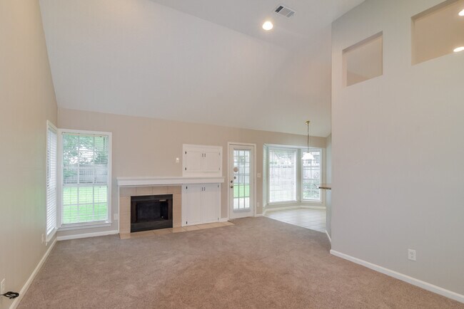 Photo - 7125 Fair Oaks Ct