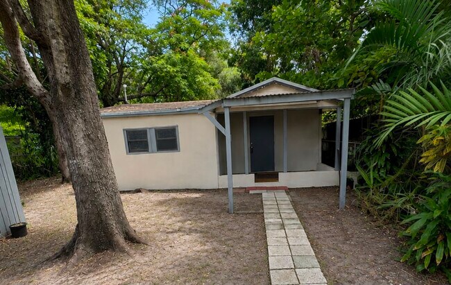 Photo - 210 SW 7th St Unit 210