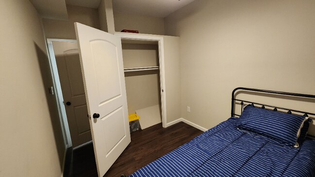 Photo - 3512 Holmes Ave