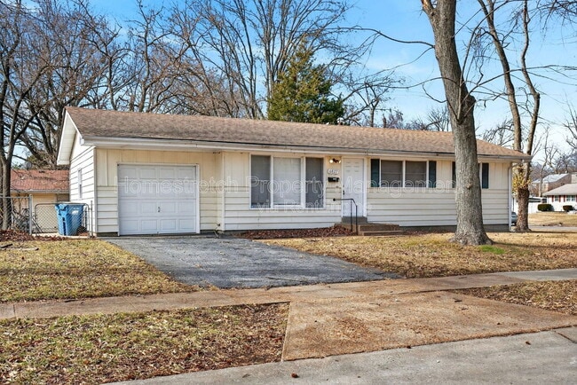 Photo - 6827 Knoll Ave