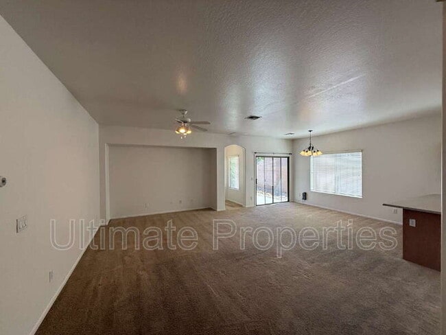 Photo - 13849 W Maui Ln