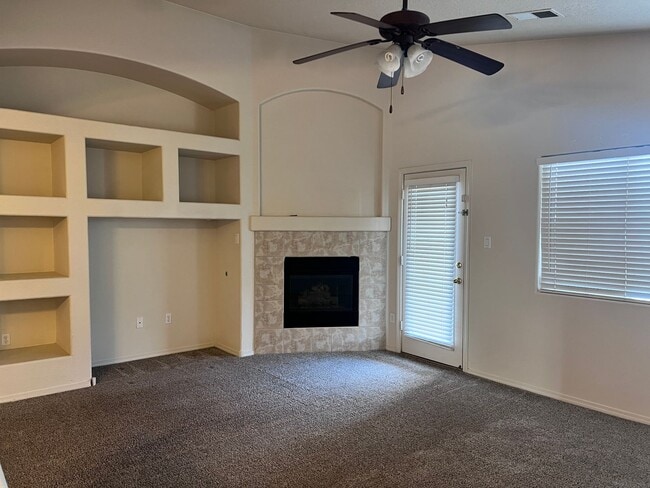 Photo - Refrigerated air! 4Br, 2Ba w/2 living areas, 3 CG