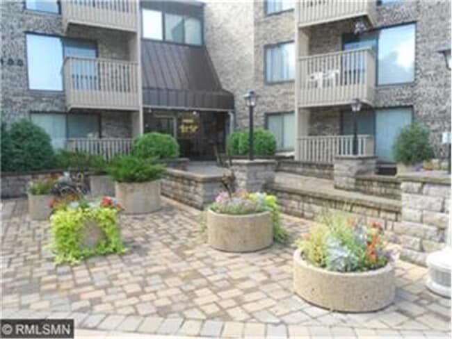 Building Photo - 9400 Old Cedar Ave S Unit 218