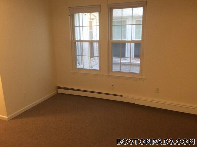 Photo - 78 S Huntington Ave Unit 2