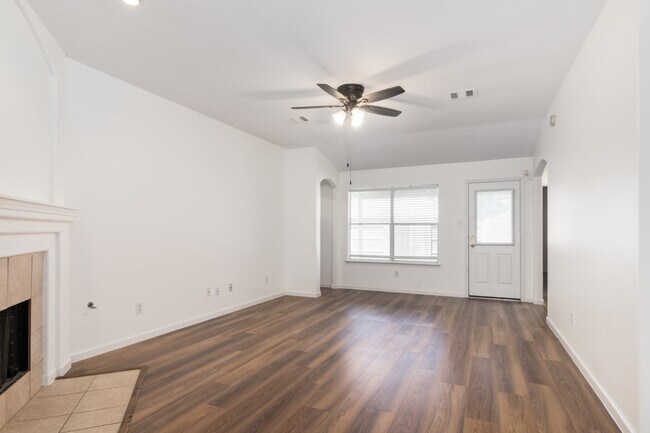 Photo - 32350 Cross Spring Park Ln
