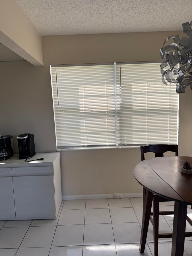 Photo - 186 Suffolk F