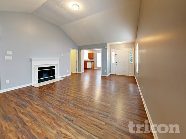 Photo - 1709 Jeffrey Bryan Dr