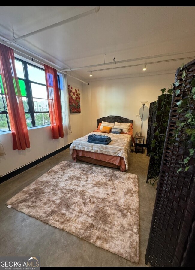 Photo - 1805 Harvard Ave