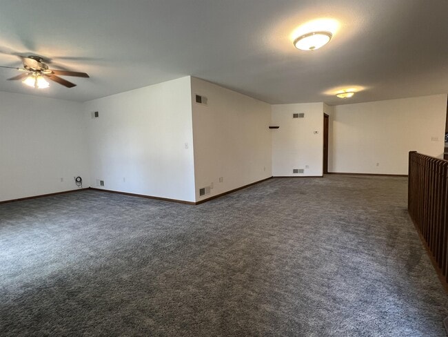 Photo - 312 E Main St