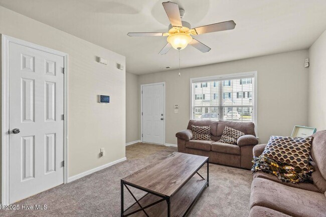 Photo - 2 Bed Townhome In Carolina Forest!