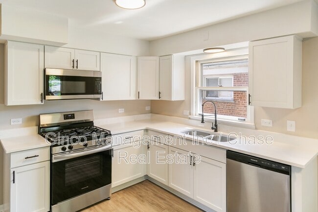 Photo - 14214 Minerva Ave