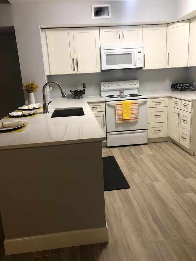 Photo - 4856 N State Rd 7 Unidad 1304