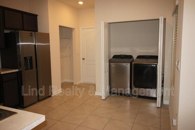 Photo - 7695 Legacy Trl