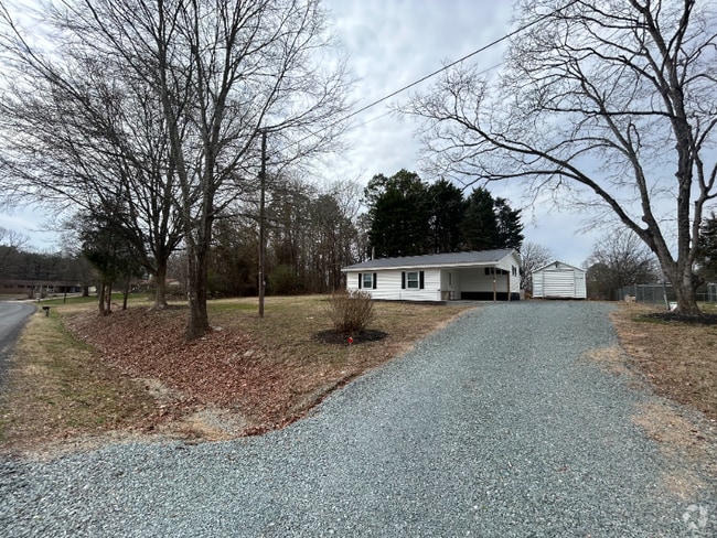 Building Photo - 1016 Boyd Allman Rd Rental