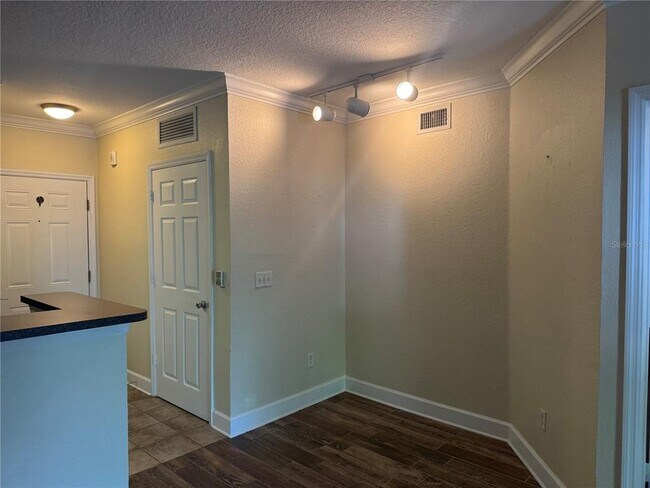 Photo - 206 E South St Unit 2018