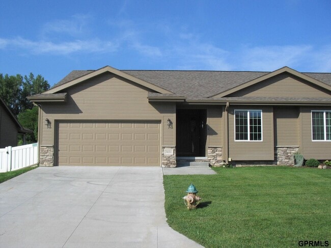 Photo - 3031 Lakeside Dr