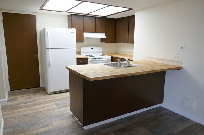 Photo - 3926 Grand Ave