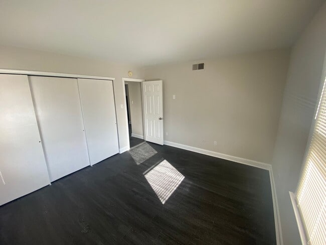 Photo - 5 W Plumstead Ave Unit A