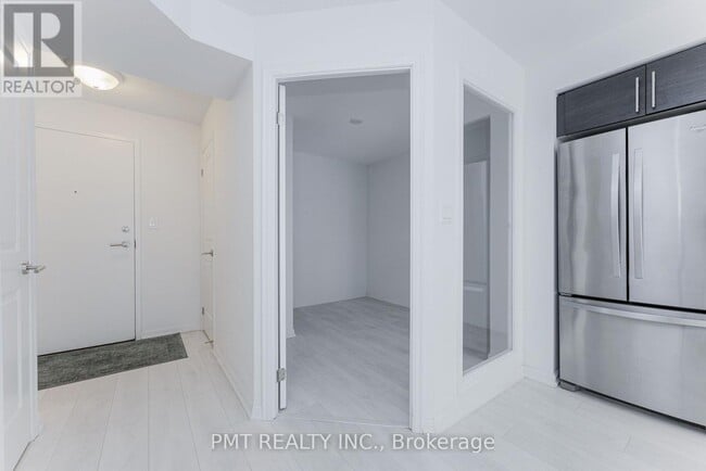 Photo - 400 Adelaide St E Unit 310