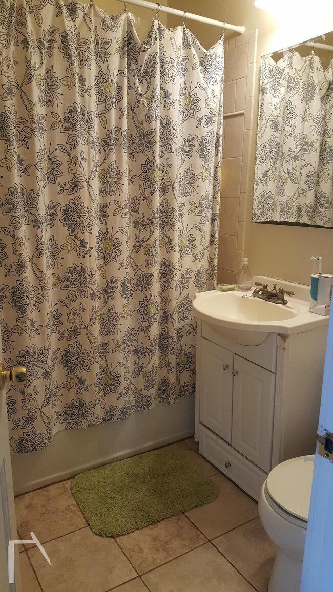 Photo - 207 Parsons St