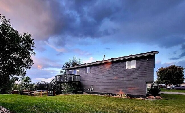 Photo - 4 Bedroom 3 Bath Home for Rent