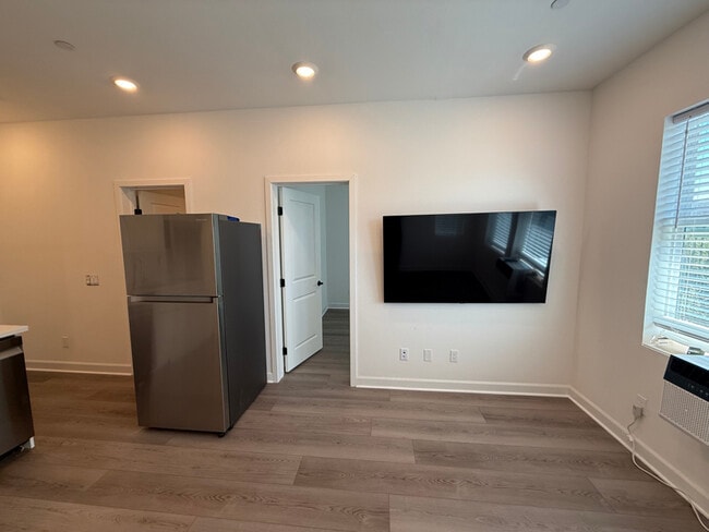 Photo - 11812 Ella Ln