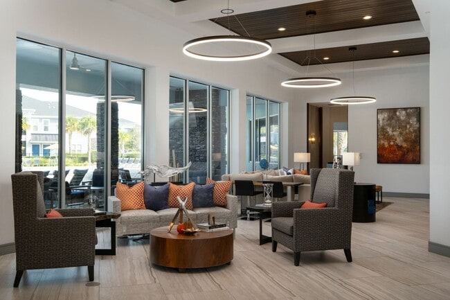 Photo - Canterbury Circle