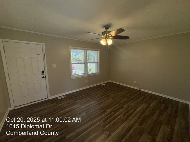 Photo - 1615 Diplomat Dr