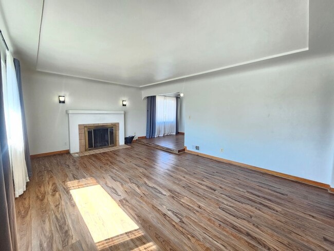Photo - $2,000 - 3 Bed / 2 Bath Charming Rancher H...