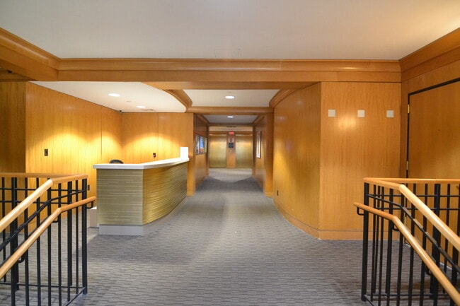 Photo - Landmark Square Apartments