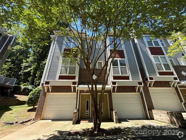 Building Photo - 2504 Cranbrook Ln Unit 8 Rental