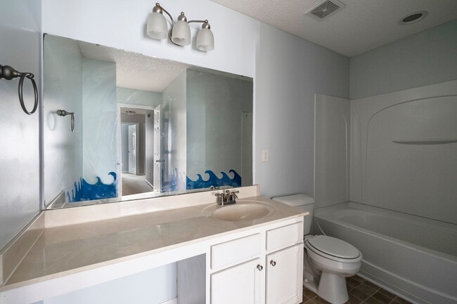 Photo - Amazing 4 BEDROOM HOME IN CLAYTON!