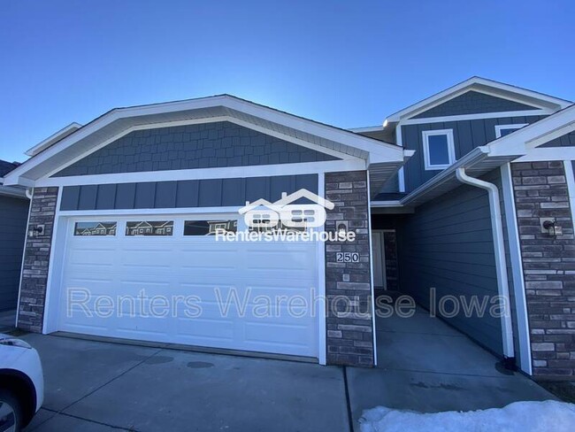 Photo - 250 NW Greenway Pl Townhome
