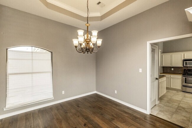 Photo - 434 Harbor Oaks Dr